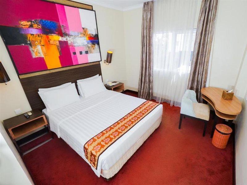 Brits Hotel Pangkalanbuun Esterno foto